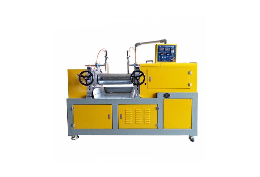 廣東利拿實業(yè)：探索雙輥開煉機、壓片開煉機與實驗室開煉機的奧秘-1